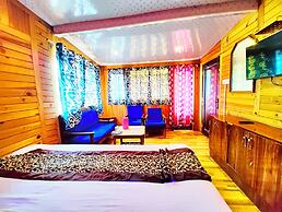 Hotel Lake View Mall Road Near Lake