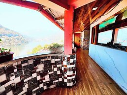 Hotel Lake View Mall Road Near Lake