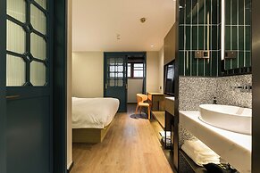 Jinglai Hotel (Shanghai Bund East Nanjing Road Pedestrian Street)