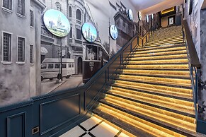 Jinglai Hotel (Shanghai Bund East Nanjing Road Pedestrian Street)