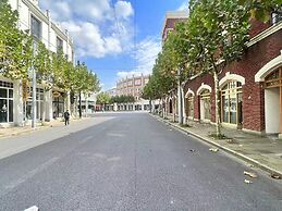 Jinglai Hotel (Shanghai Bund East Nanjing Road Pedestrian Street)