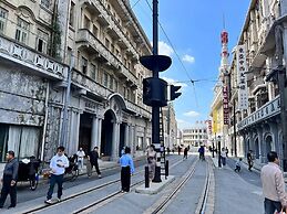 Jinglai Hotel (Shanghai Bund East Nanjing Road Pedestrian Street)