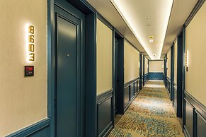 Jinglai Hotel (Shanghai Bund East Nanjing Road Pedestrian Street)