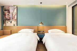 Jinglai Hotel (Shanghai Bund East Nanjing Road Pedestrian Street)