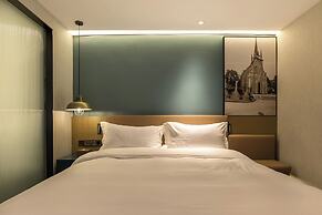 Jinglai Hotel (Shanghai Bund East Nanjing Road Pedestrian Street)