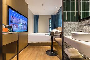 Jinglai Hotel (Shanghai Bund East Nanjing Road Pedestrian Street)