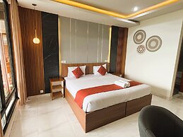 Caldera Hotel & Restaurant