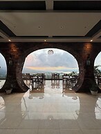 Caldera Hotel & Restaurant