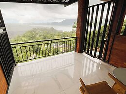 Caldera Hotel & Restaurant