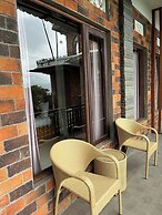 Caldera Hotel & Restaurant