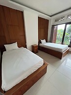 Caldera Hotel & Restaurant