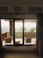 Caldera Hotel & Restaurant