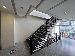 The Circuit Manor Hotel near Ayala Malls Circuit