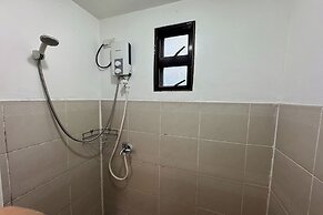 Franca Arcade near Quezon City Circle