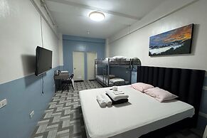 Franca Arcade near Quezon City Circle