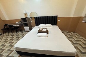 Franca Arcade near Quezon City Circle