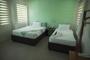Manuela'S Suites