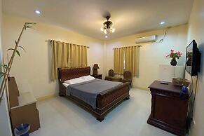 Garden Suite Hotel