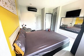 Baan Pak Sud Soi