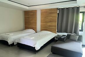 Bkl Pool Villa Pattaya