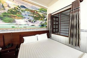 Hung Anh Hotel