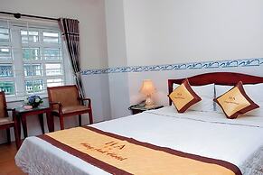 Hung Anh Hotel