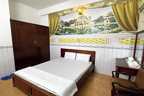 Hung Anh Hotel