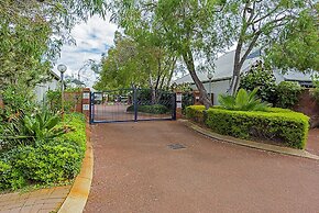 Blue Horizon Retreat