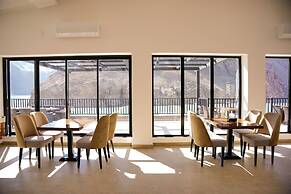 Lodges By Baron Hunza Attabad Lake