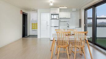 Yeosu Wellstay Pool Villa