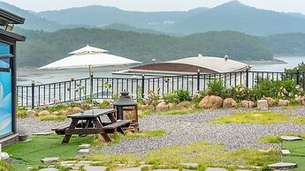 Yeosu Wellstay Pool Villa