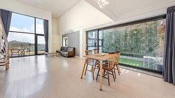 Yeosu Wellstay Pool Villa