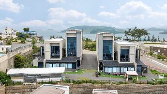 Yeosu Wellstay Pool Villa