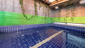 Yeosu Wellstay Pool Villa