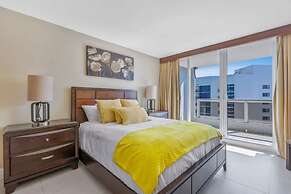 Ocean Comfort With Balcony and Pool