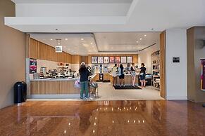 Ocean Comfort With Balcony and Pool