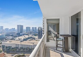 Ocean Comfort With Balcony and Pool