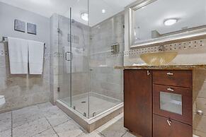 Ocean Comfort With Balcony and Pool