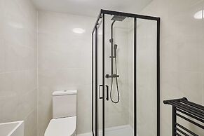 Host Stay Ginger Bread Cottage