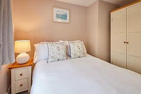 Host Stay Ginger Bread Cottage