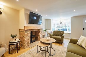 Host Stay Ginger Bread Cottage