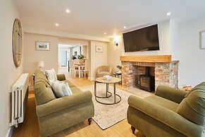 Host Stay Ginger Bread Cottage