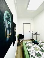 7BR Apt for 15P Near Schönbrunn