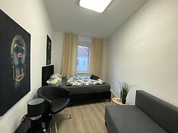 7BR Apt for 15P Near Schönbrunn