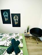 7BR Apt for 15P Near Schönbrunn