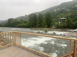 Ayder River Bungalov