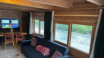 Ayder River Bungalov