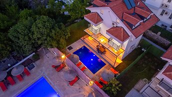 SUREYYA HOTEL BY KALIPSO