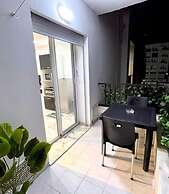 Cozy 1BR Retreat, Steps to Sand