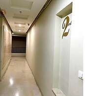 Cozy 1BR Retreat, Steps to Sand